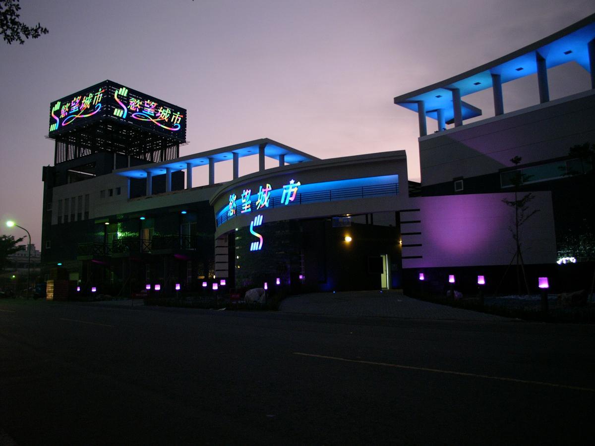 Sexy City Motel Tainan Exteriör bild